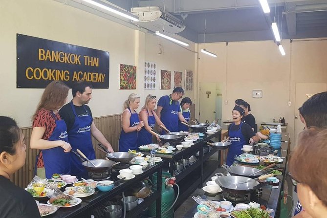 Choose 5 Dishes: Half-Day Cooking Class in Sukhumvit with Market Tour - Thai cooking with a market walk and a menu you control