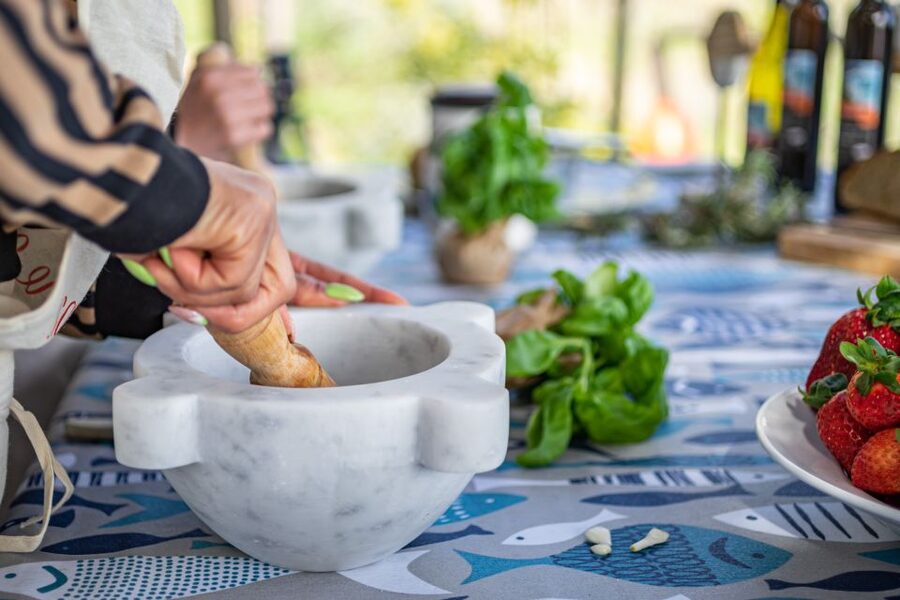 Cinque Terre: Gnocchi & Pesto cooking class with seaview - Small-group pace with an experienced home-cook network