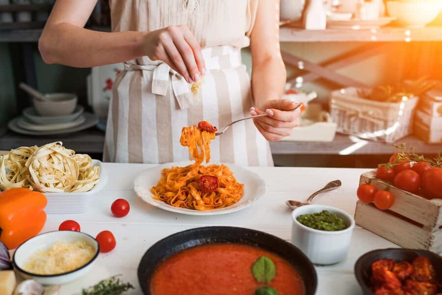 Colorful Tagliatelle and Ravioli Cooking Class near Arezzo - What you take home: recipes and an apron that makes cooking stick