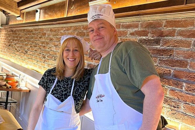 Come Na Vorta Cooking Class and Prestigious Wine Tasting - Small group size (up to 12): why it matters in a hands-on class