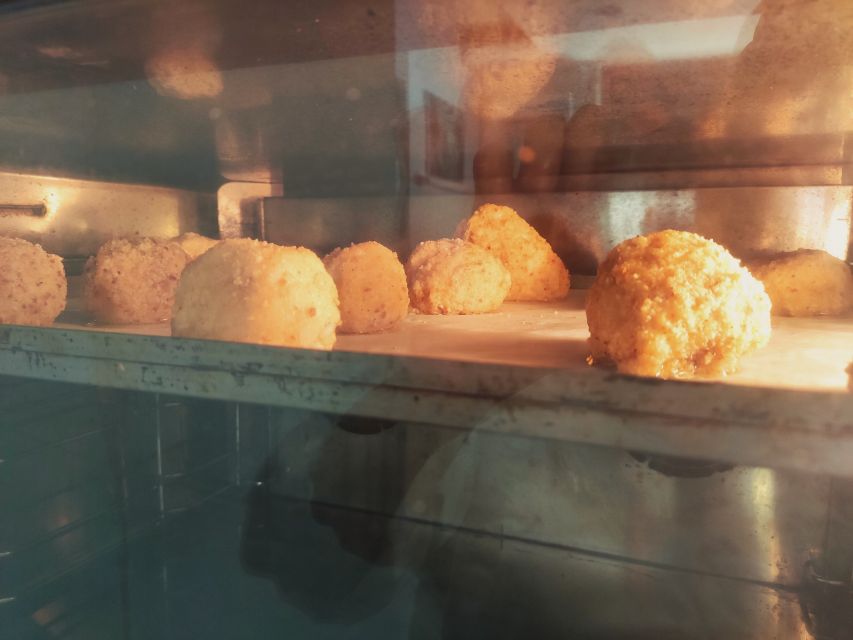 Cooking Class Arancini in Catania - Inside the kitchen lab: how arancini training really works
