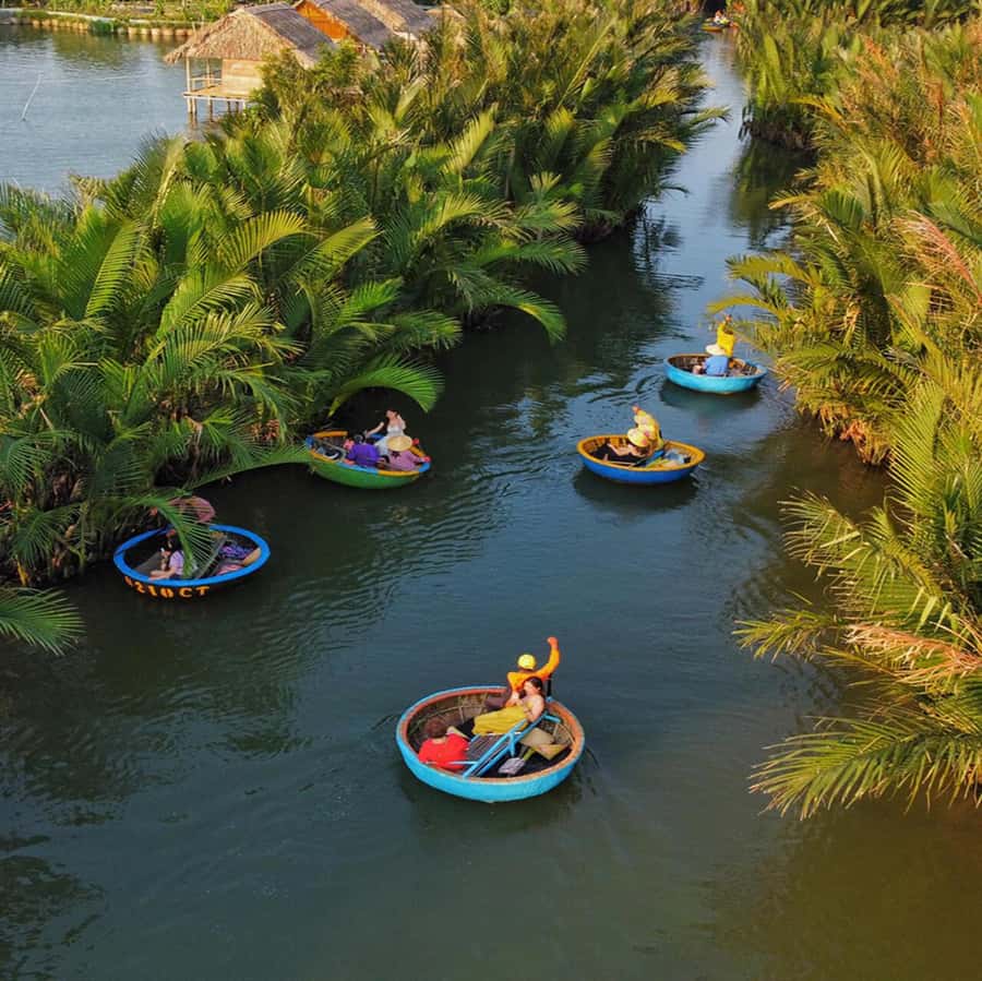COOKING CLASS -BASKET BOAT - From the Golden Dragon Bridge to a cooking start time that actually works