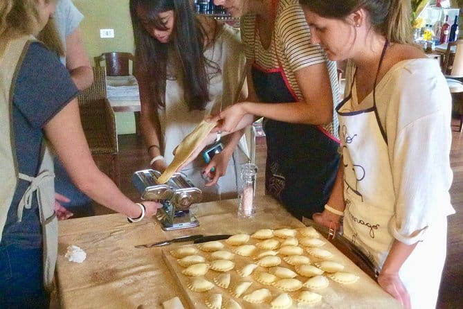 Cooking Class in a Florentine Villa with Transfer for small group - The cooking class format: what hands-on really means