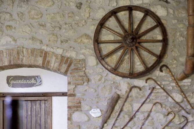 Cooking Class in a historic sicilian farmhouse - The pasta workshop and cannoli at Fontana Murata