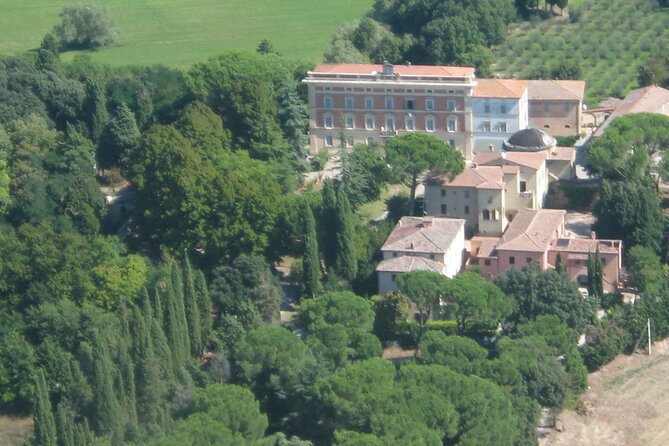 Cooking Class in a historical Palace in Siena Provence - What you make: tagliatelle, spaghetti alla chitarra, ravioli, and tiramisu