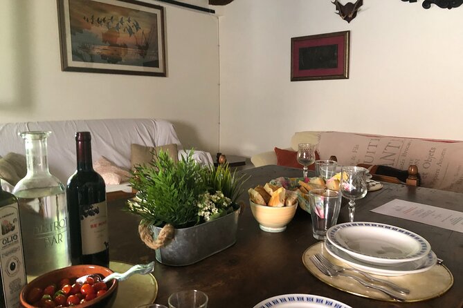 Cooking Class in a historical Palace in Siena Provence - The wine and olive oil: good pairing, sometimes simple
