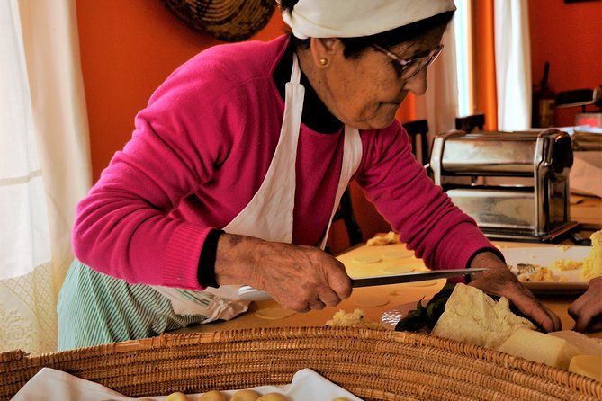Cooking Class in a Secret Courtyard - Culurgiones (Sardinian Pasta) - Quick hits on this culurgiones class