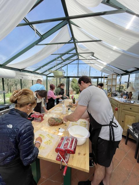 Cooking class in our family farm in Chianti with lunch - Lunch on the terrace: wine, olive oil, and that Chianti quiet