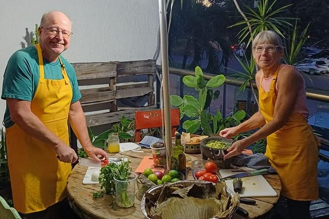 Cooking Class in Playa del Carmen: 9 Recipes & Bottomless Drinks - The 4-hour flow: what happens from welcome to the shared table
