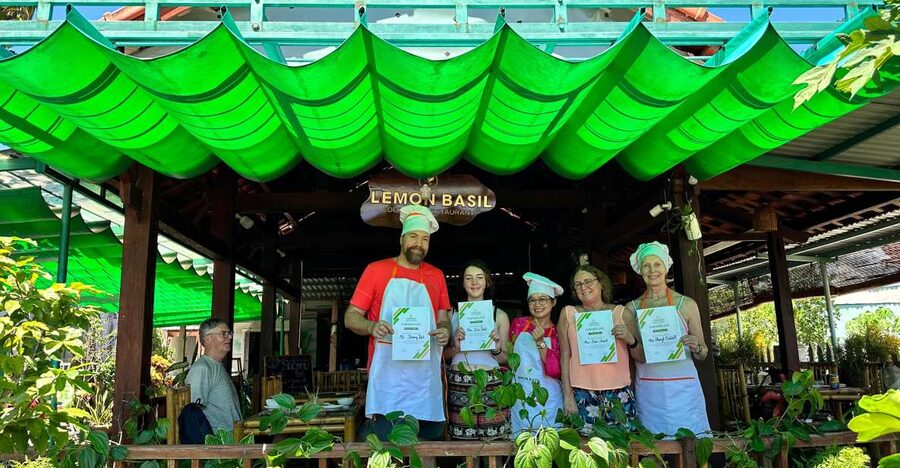 Cooking Class in Tra Que Organic Vegetable Village - Tra Que Organic Vegetable Village: seeing the farm before you cook