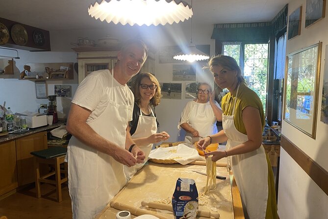 Cooking class in Tuscan Villa near Cortona - What you actually cook: fresh pasta, ragù, and tiramisu