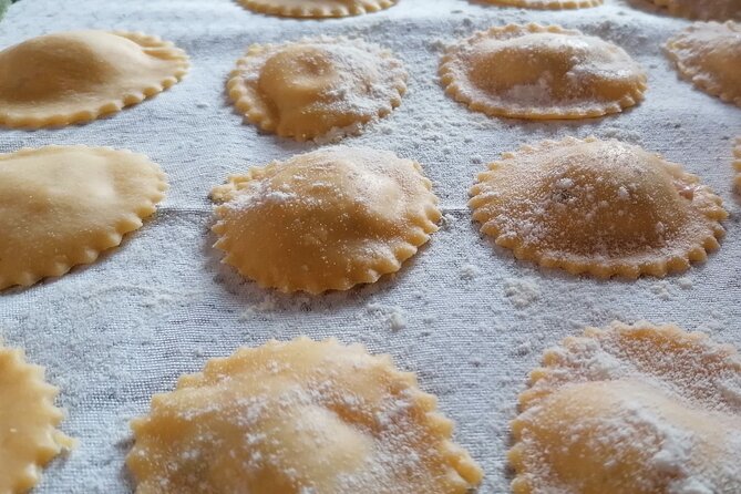 Cooking Class in your accommodation: Fresh handmade pasta - Vineyard setting: gorgeous, practical, and one big tradeoff