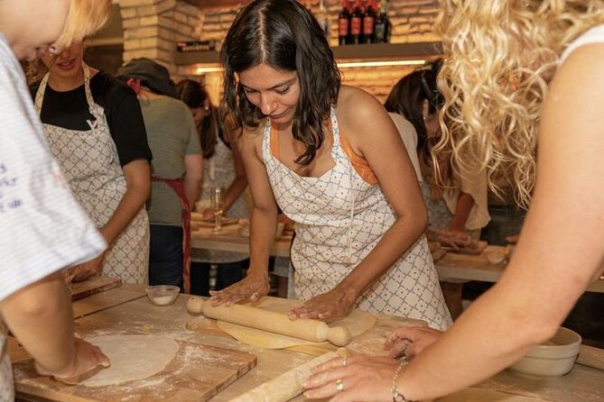 Cooking Class: Pasta & Tiramisu with a Private Italian Chef - What you’ll cook: carbonara-style fettucine or cacio e pepe, plus tiramisù