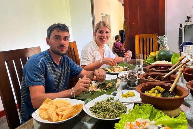 Cooking Class Sri Lanka with Locals - A Local Home Kitchen: Learning Sri Lankan Spice Logic