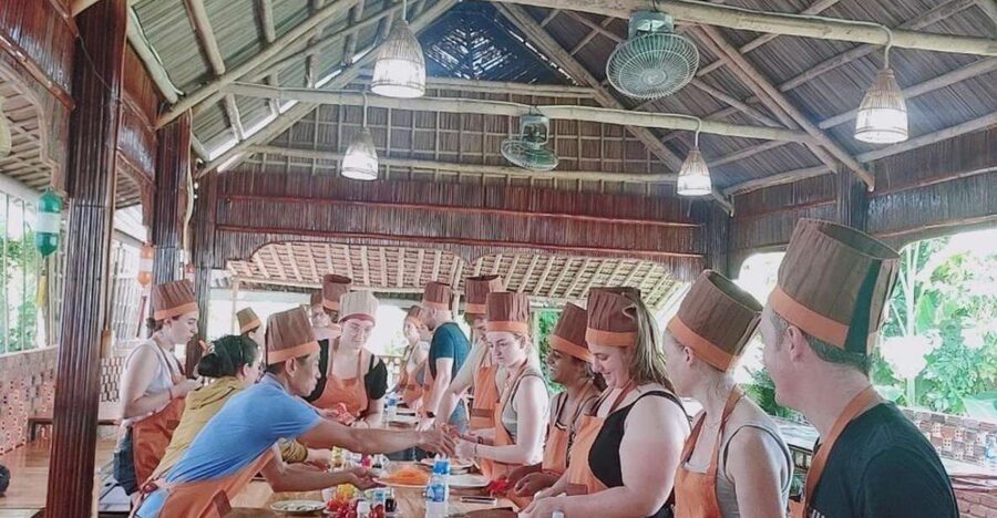 Cooking Class w Phở and Market & Basket Boat Ride in Hoi An - Key things to know before you go