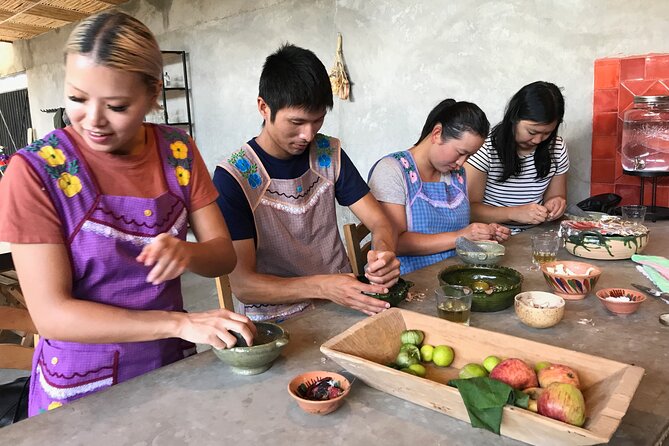 Cooking class with a traditional Oaxacan cook - Getting to the meeting point and the ride out