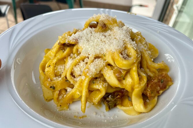 Cooking Class with Chef Francesco and Live Music in Venice - Key Things That Make This Cooking Class Work