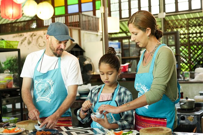 Cooking Class with Organic Farm in Chiang Mai at Mama Noi - What You Cook: Full Lunch or Dinner, Made by You