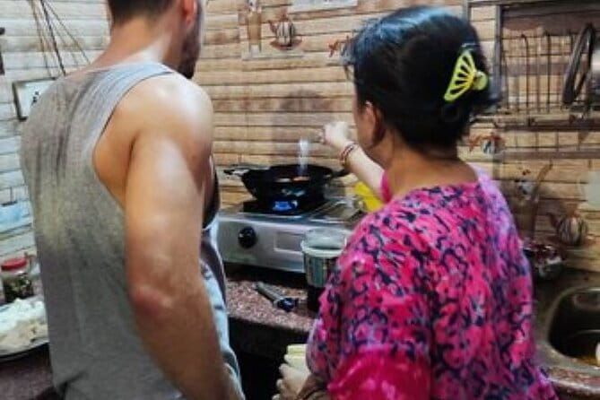 Cooking Class with Sona - Breads and snacks: how to go from dough to samosa