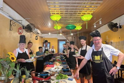 Cooking Class with Tra Que Eco Farm & Local Market Discovery - Hoi An Local Market: How to Bargain and Choose Fresh Ingredients