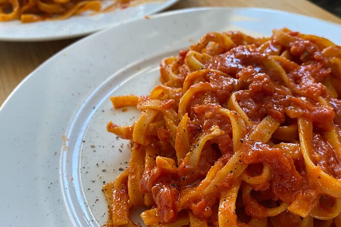 Cooking with us: Pasta Cooking Class in Alicante - Alicante Pasta Cooking Class: A 7:30 pm Evening With Real Kitchen Energy