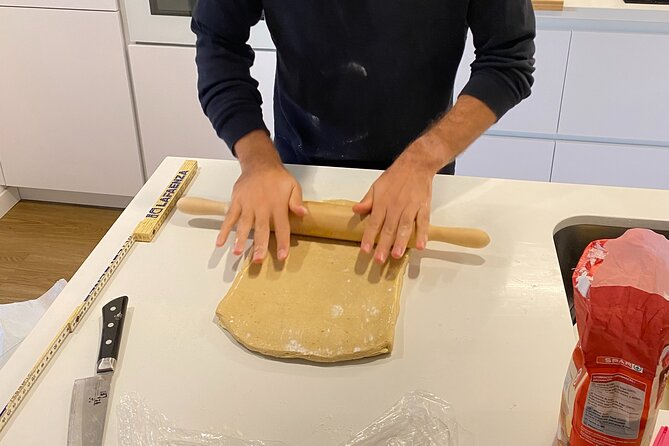 Cooking with us: Pasta Cooking Class in Alicante - Logistics That Matter: Getting There and Planning Your Night