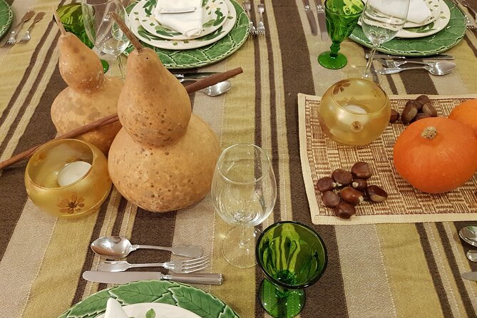 Cooking Workshop in Cascais (group of 4 min) - Entering Teresa and Mario’s home kitchen at 7:00 pm