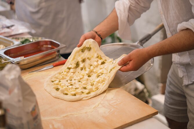 Cortecorbo winery: Pizza Cooking class, lunch & wine tasting - Price and logistics: what $120.02 really buys you