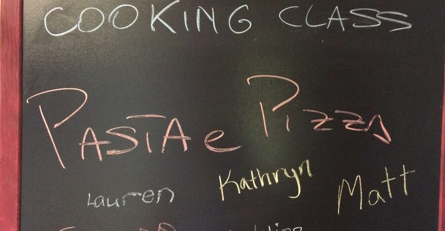 Cortona: Pasta and Pizza Cooking Class - Fresh pasta: choosing ravioli or tagliatelle (and why that choice is smart)