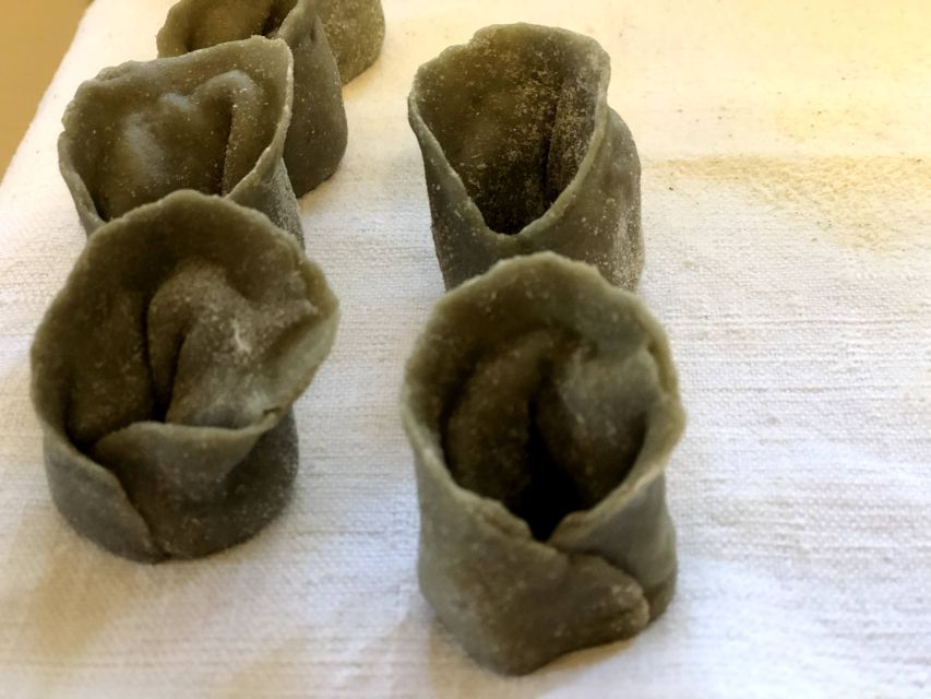 Cortona: Pasta and Pizza Cooking Class - Terrace dining at sunset, plus wine from a list of 85+