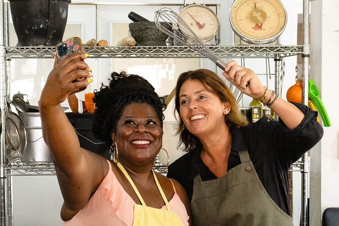 Curaçao Cooking Class - Lunch outside with wine, coffee, and tea: you eat what you cooked