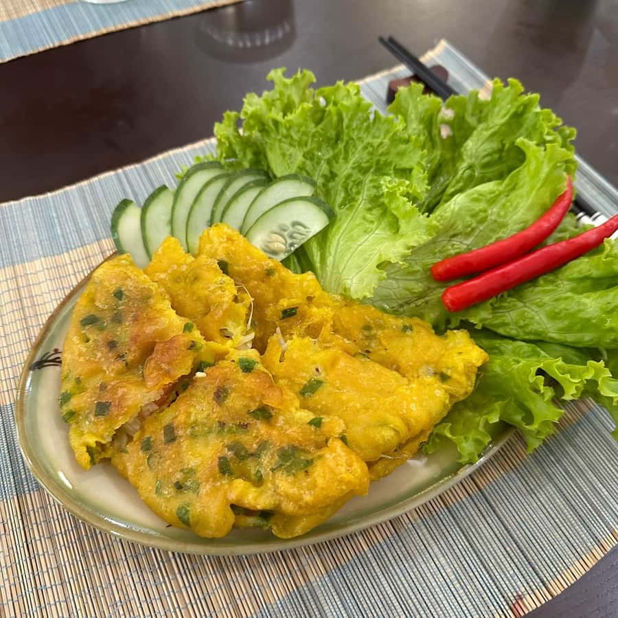 Da Nang: Traditional Cooking Class with meal in Local Family - What you’ll actually eat: a complete local-style plate