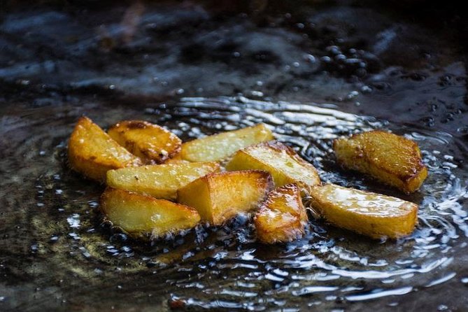 Delhi Food Walk and Cooking Class With A Chef - Vegetarian by Default, Meat Optional: How to Handle Dietary Needs