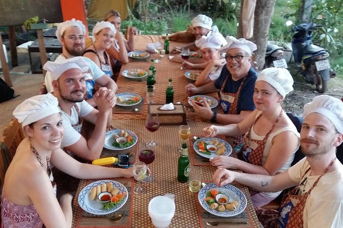 Dinner Cooking Class with Thai Master Chef at Sukho Cuisine Koh Lanta - What the chef teaching style brings to the table