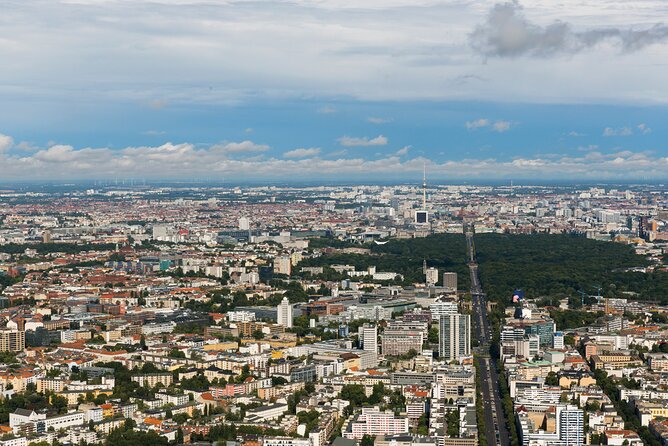 Eat Like a Berliner: Market Tour, Cooking Class and Lunch - Lunch with German wine: a meal that feels like you earned it