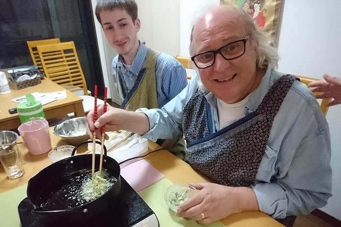 Enjoy artistic TEMPURA Cooking Class - The Kitchen Time: What It Feels Like in a Small Group of Eight