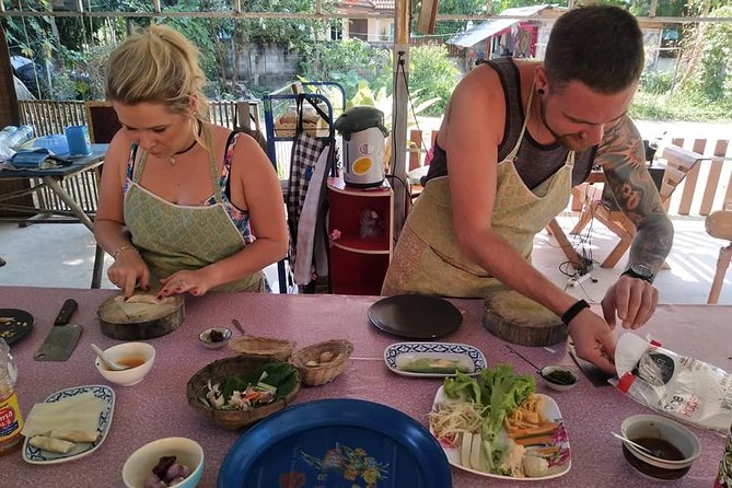 Evening Couse Thai Cooking Class in Ao Nang, Krabi - Evening Class Flow in Ao Nang: What the 5:00 pm Day Feels Like