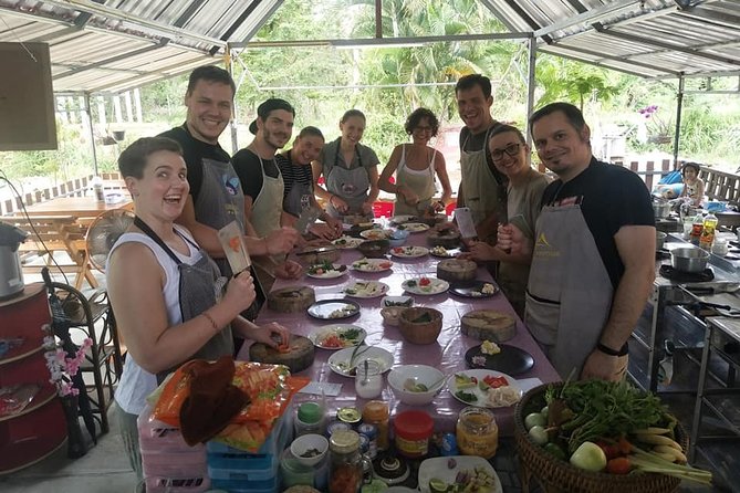 Evening Couse Thai Cooking Class in Ao Nang, Krabi - Food Tasting and the Actual Dinner Moment
