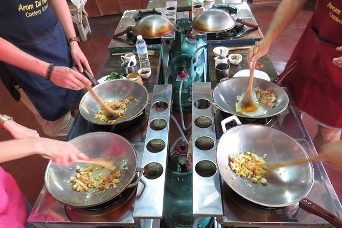 Evening Thai cooking class - Aromdii Cookery School: what the kitchen experience feels like