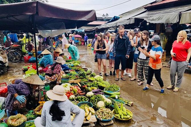 Experience Local Market and Boat Ride with Cooking Class - What to expect from the timing and pace
