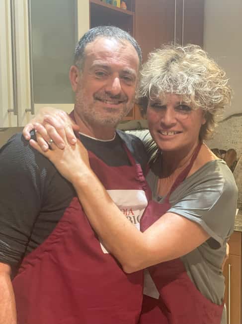 Family-Style Italian Pizza Cooking Class & Dining Experience - Price and Value: Is $194 Worth It?