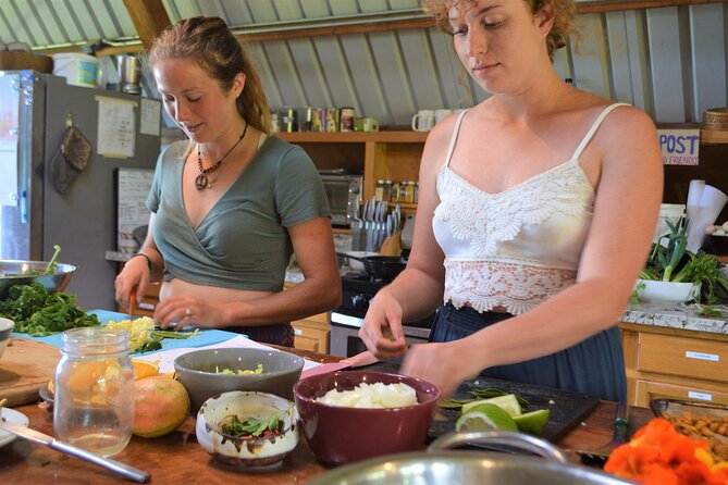 Farm to Table Cooking Class at Kulaniapia Falls - Your morning flow: from garden walk to a shared lunch