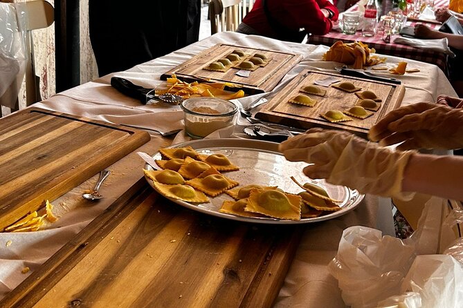 Fettuccine Pasta Cooking Class in Rome City Center - Your sauce choice turns the lesson into a real Roman dinner