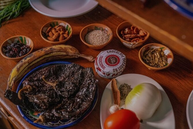 Flavors of Oaxaca: Cooking Class with No Set Menu and Local Market Tour - The market tour: ingredients, not souvenirs