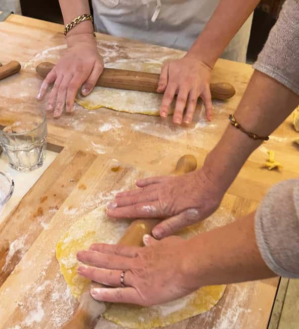 Florence Cooking Class: Ravioli & Pasta & Wine + Gift Apron - The hands-on pasta lesson: dough, kneading, rolling