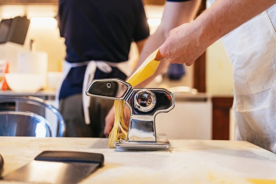 Florence: Pasta and Tiramisu Cooking Class with Local Host - Aperitivo First, Lunch Last: How the Timing Works