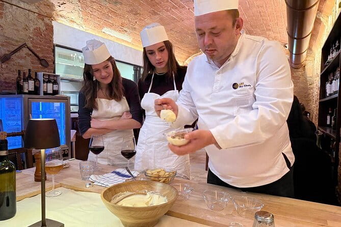 Florence Pasta & Tiramisu Cooking Class with Unlimited Wine - Key Highlights You’ll Care About