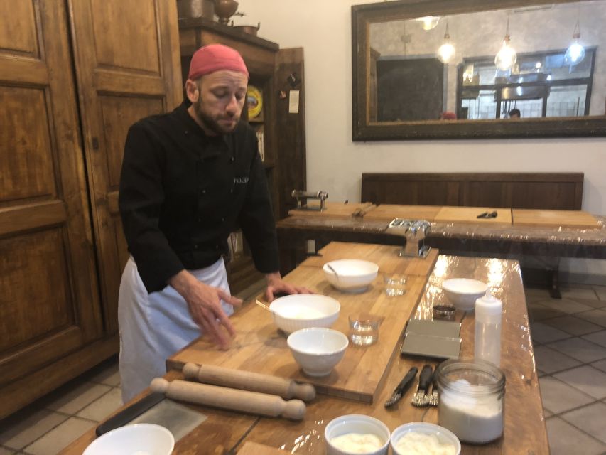 Florence: Pizza and Gelato Family-Friendly Cooking Class - Florence Food Studio setup: small group, real kitchen energy