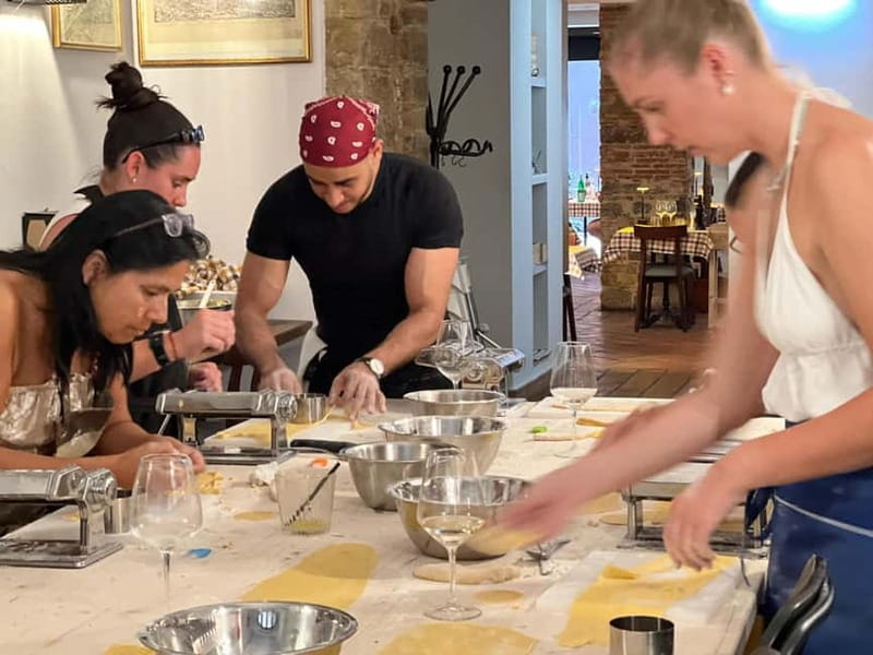 Florence: Tuscan cooking class with handmade pasta and wine - Ravioli, Tortelli, Pappardelle: Three Ways to Practice Your Hands