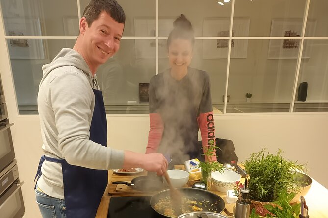 Food Market Shopping and Cooking Workshop in A Coruña - Meeting David and Ana, then Getting Your Bearings Fast